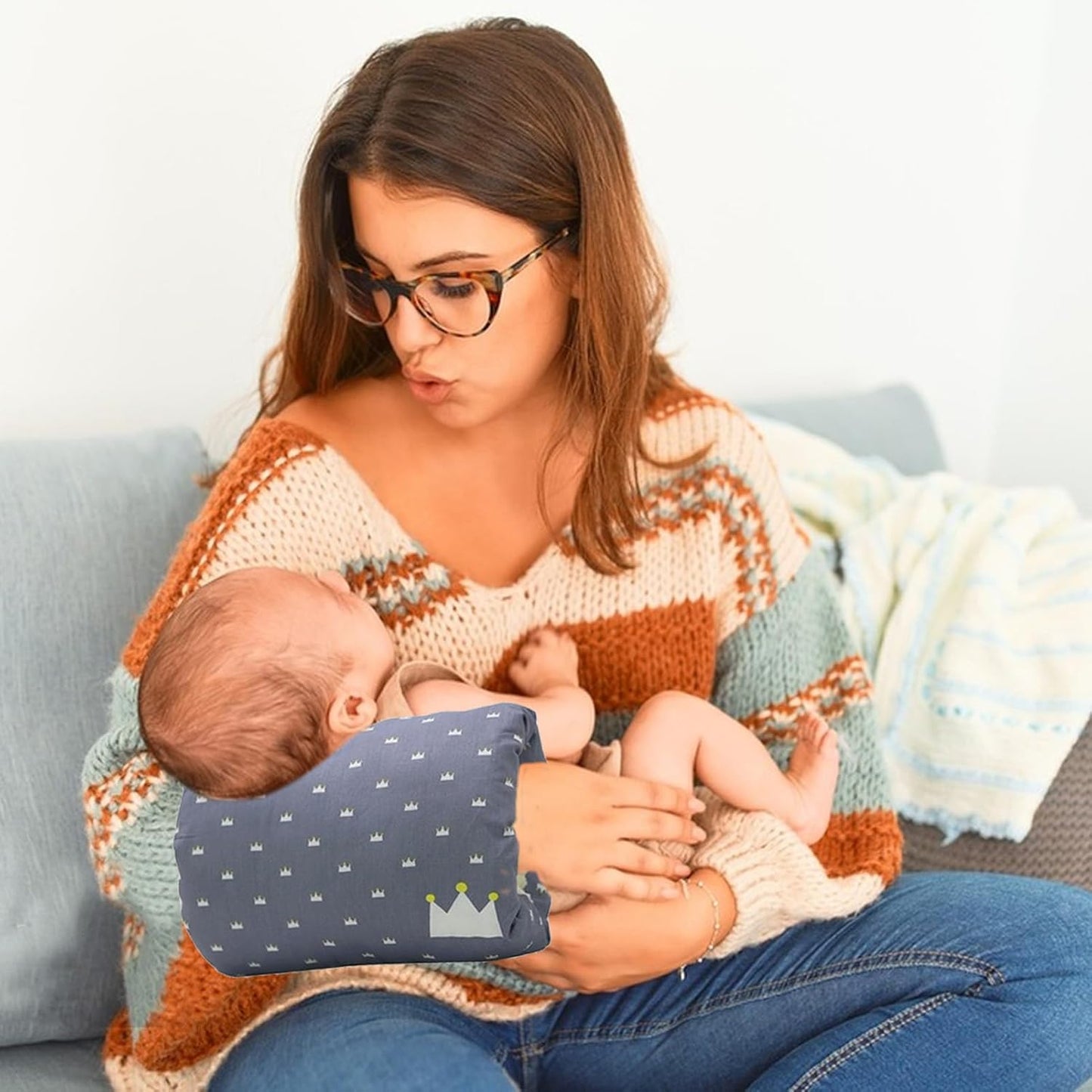 Coussin d’Allaitement - ArmNurse™ - Couronnes - Au Coin Des Minis